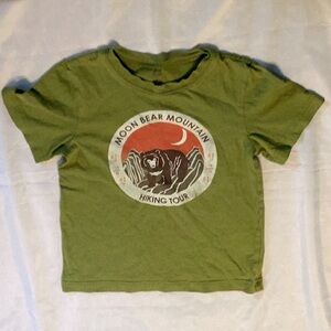 Tea collection green moon bear mountain hiking tour short sleeve shirt size 7boy